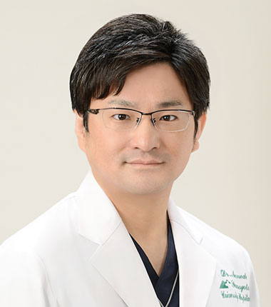 高槻院 院長 曽根田 寛幸 写真