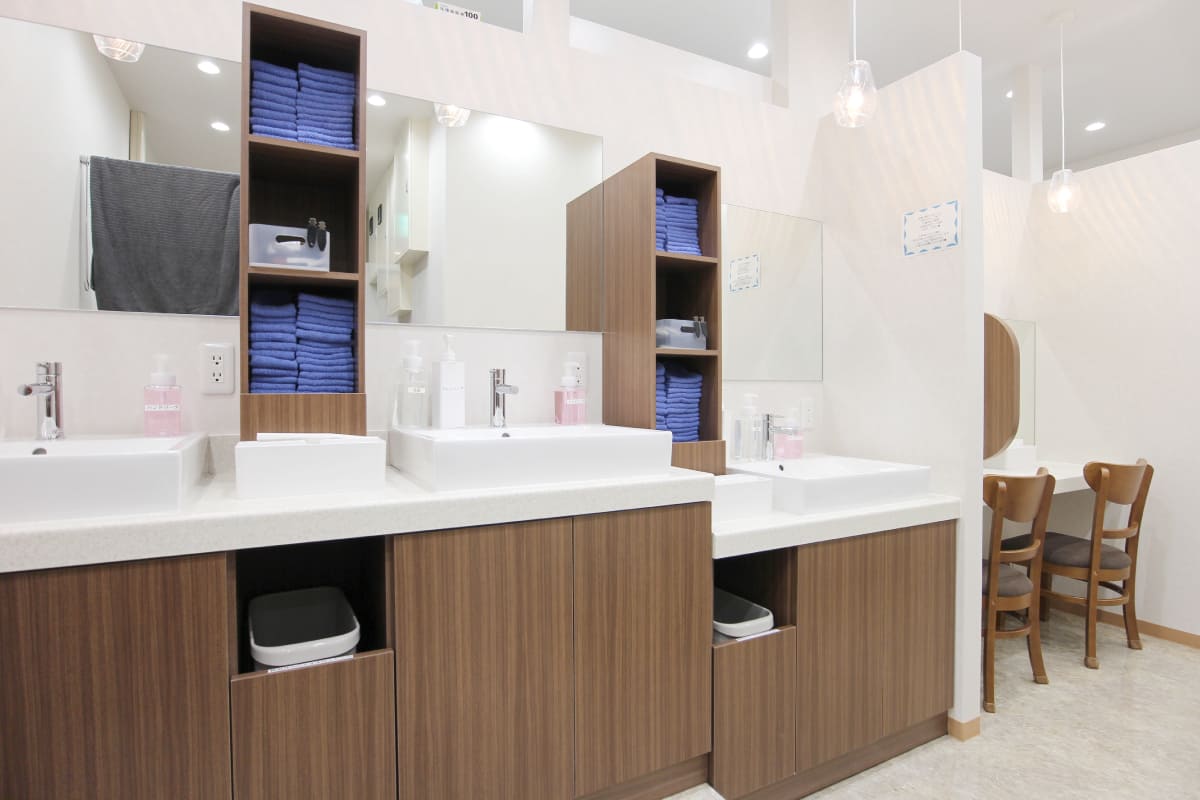 パウダールーム